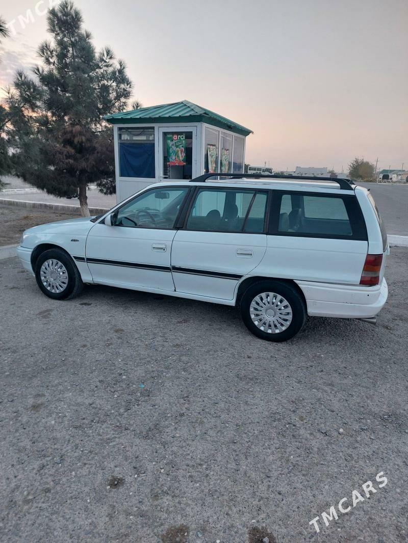 Opel Astra 1993 - 35 000 TMT - Бахарден - img 6