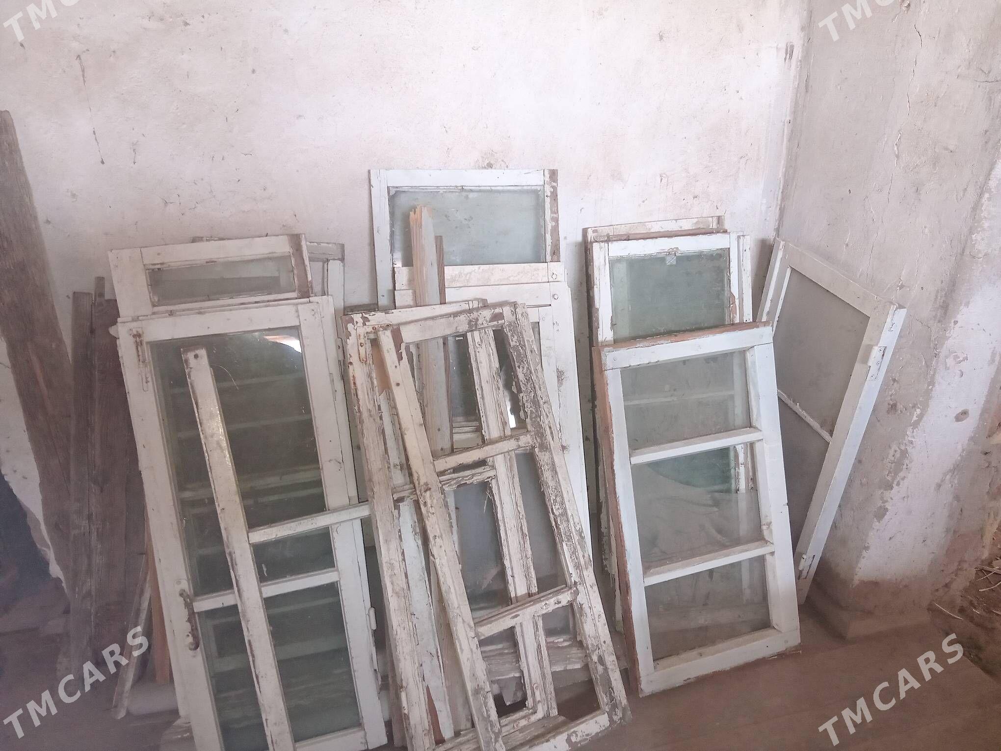 tahta ayna isik bolek - Çärjew - img 4