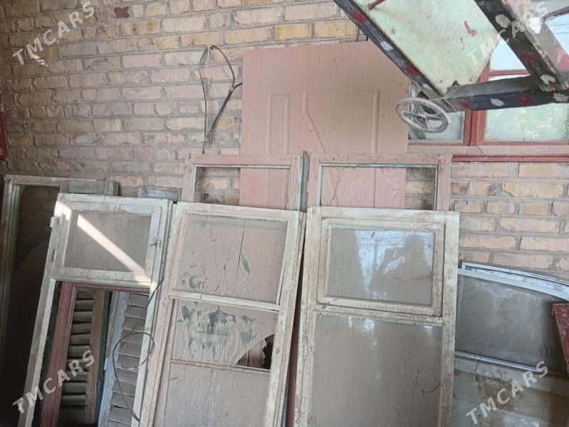 tahta ayna isik bolek - Çärjew - img 2