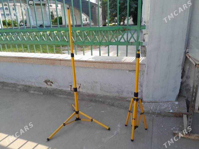 уч айак - Мир 3 - img 2