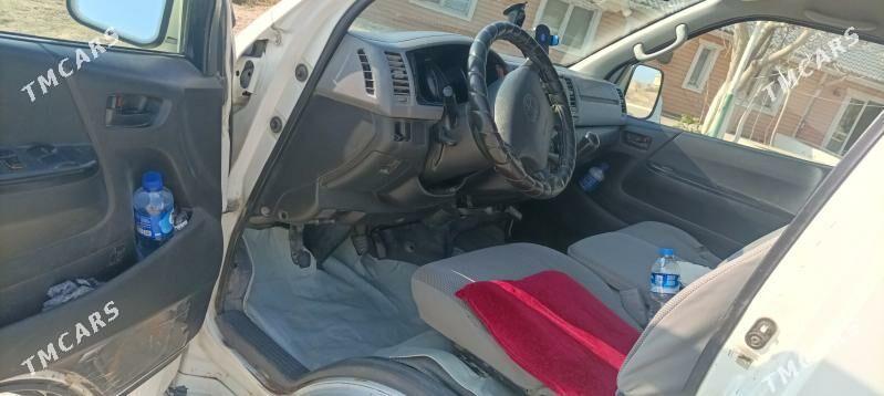 Toyota Hiace 2005 - 240 000 TMT - Esenguly - img 6
