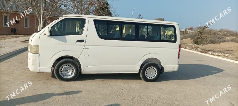 Toyota Hiace 2005 - 240 000 TMT - Esenguly - img 2
