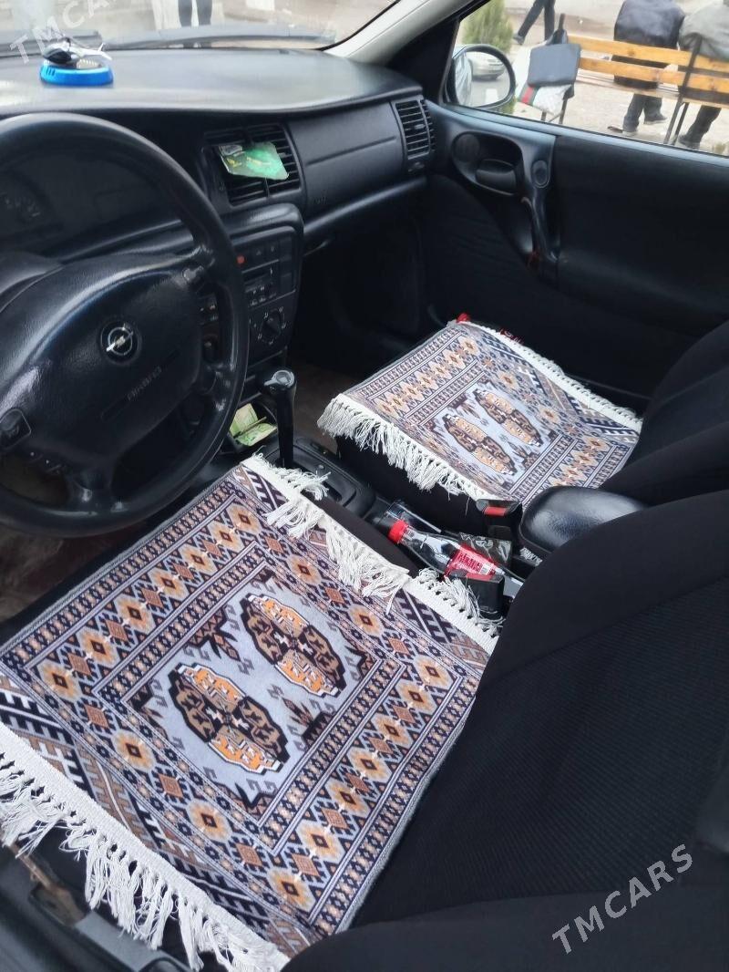 Opel Vectra 2001 - 72 000 TMT - Дашогуз - img 4