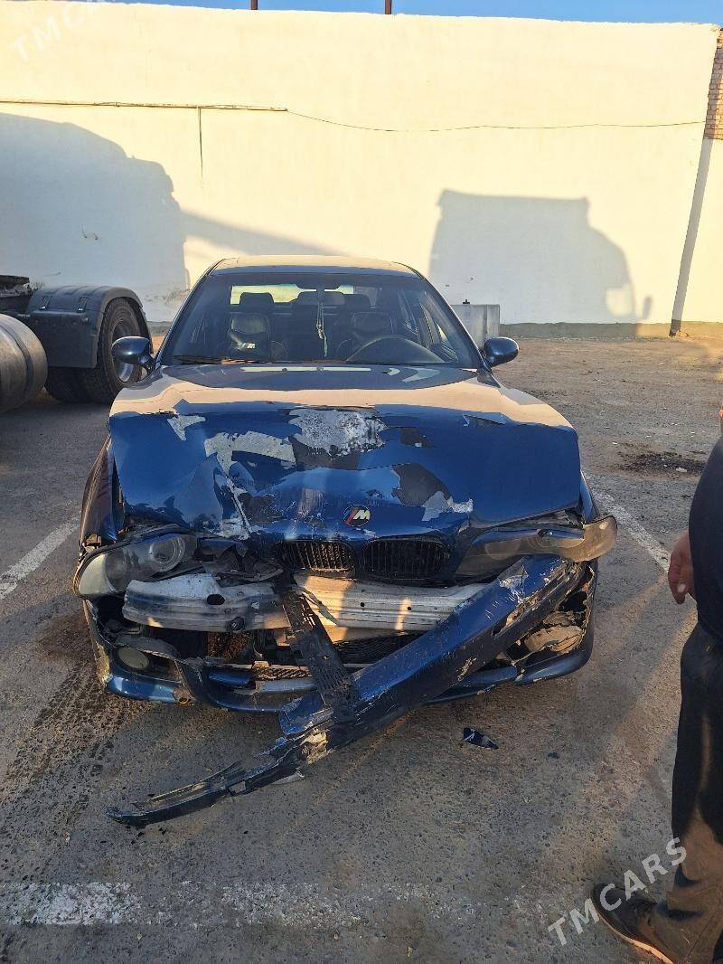 BMW E39 2002 - 90 000 TMT - Türkmenabat - img 2