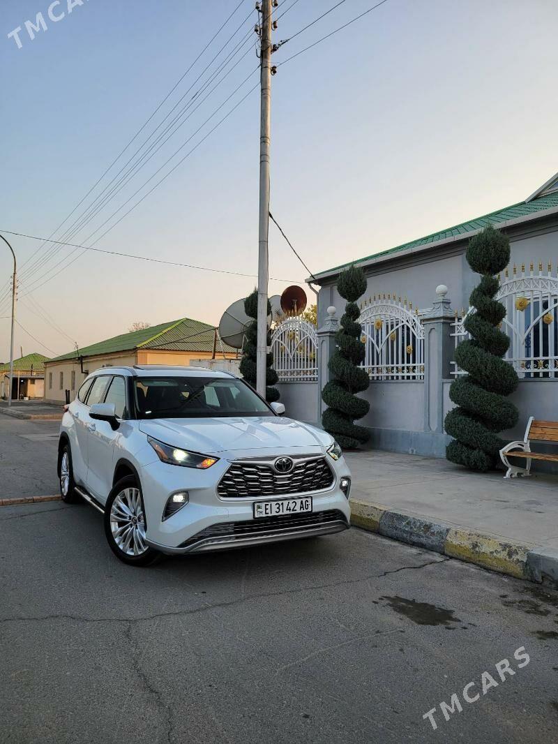 Toyota Highlander 2022 - 610 000 TMT - Ашхабад - img 2
