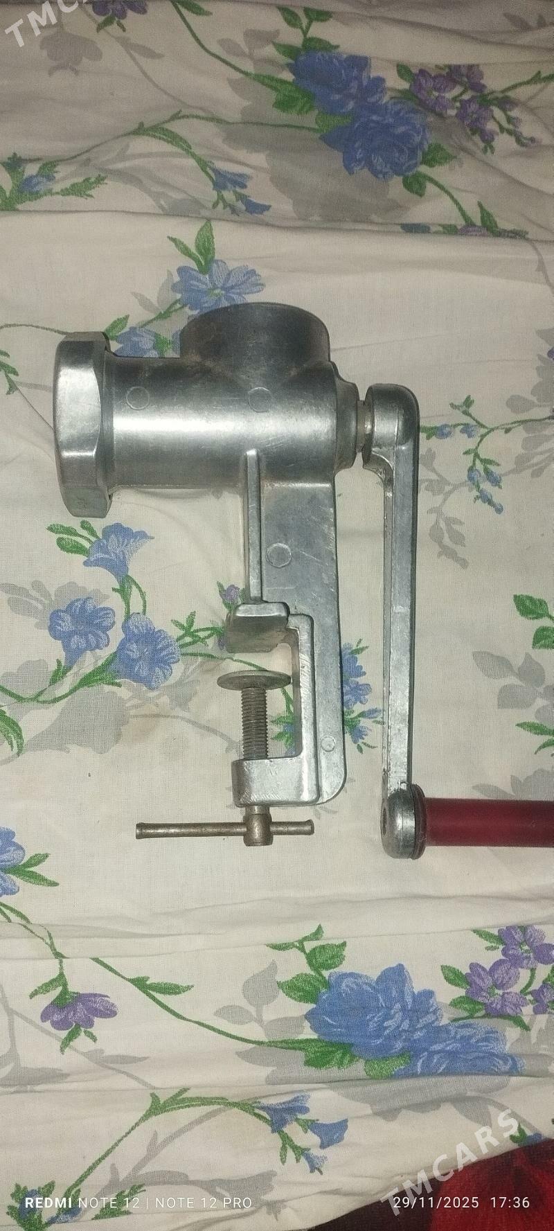 et chikaryan - Кёнеургенч - img 1