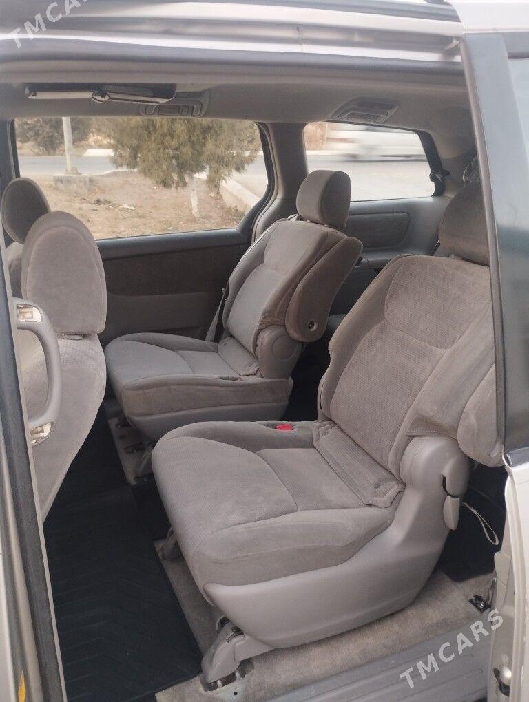 Toyota Sienna 2005 - 250 000 TMT - Сакар - img 10