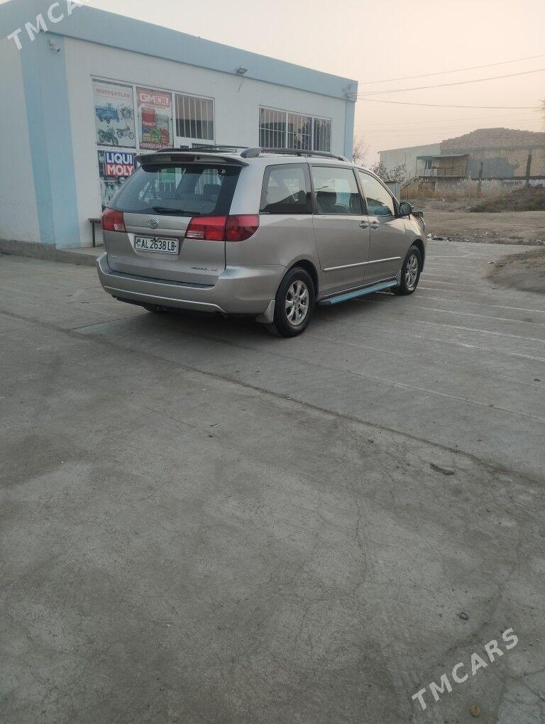 Toyota Sienna 2005 - 250 000 TMT - Сакар - img 6