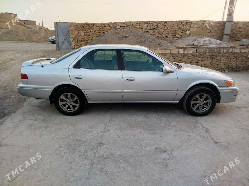Toyota Camry 2000 - 140 000 TMT - Магданлы - img 3