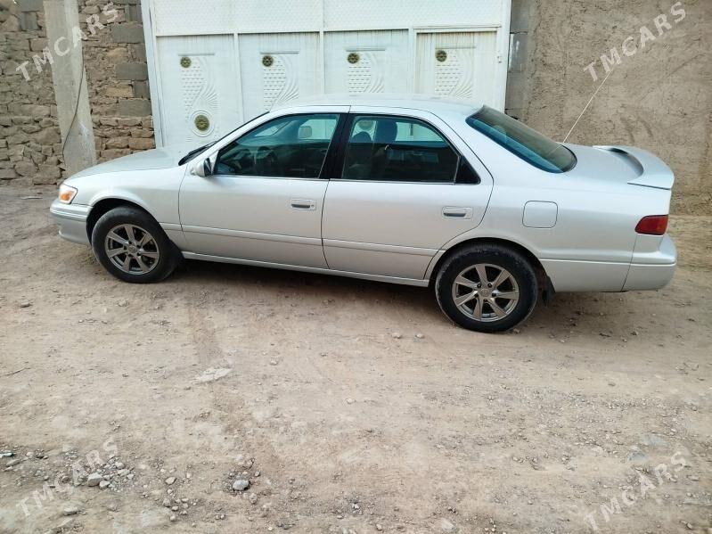Toyota Camry 2000 - 140 000 TMT - Магданлы - img 6