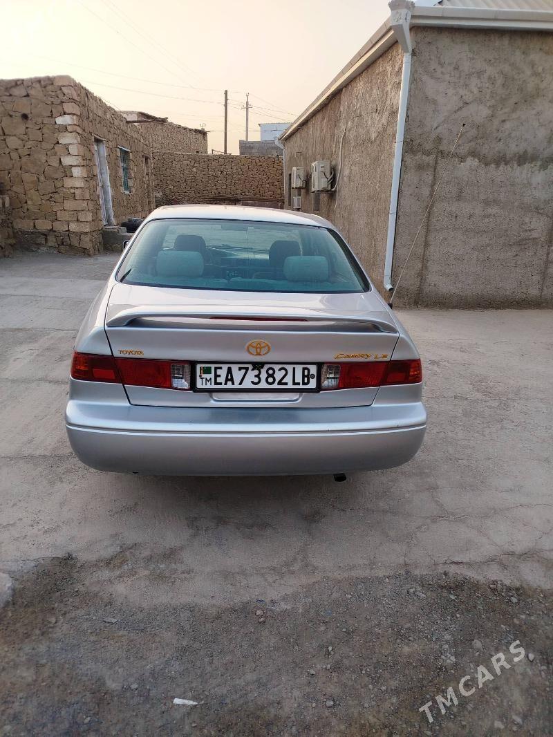 Toyota Camry 2000 - 140 000 TMT - Магданлы - img 5