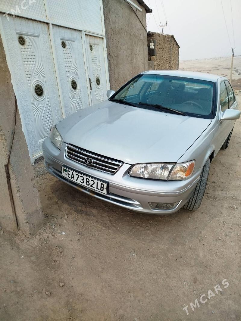 Toyota Camry 2000 - 140 000 TMT - Магданлы - img 4