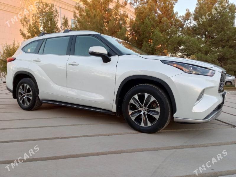 Toyota Highlander 2022 - 550 000 TMT - Türkmenabat - img 9