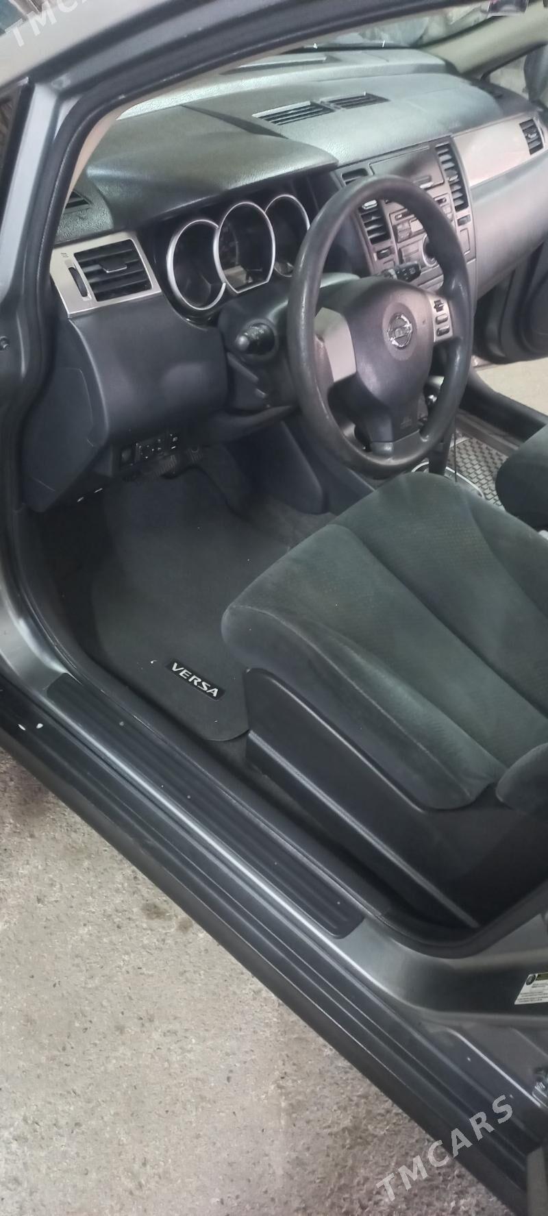 Nissan Versa 2011 - 125 000 TMT - Мары - img 4