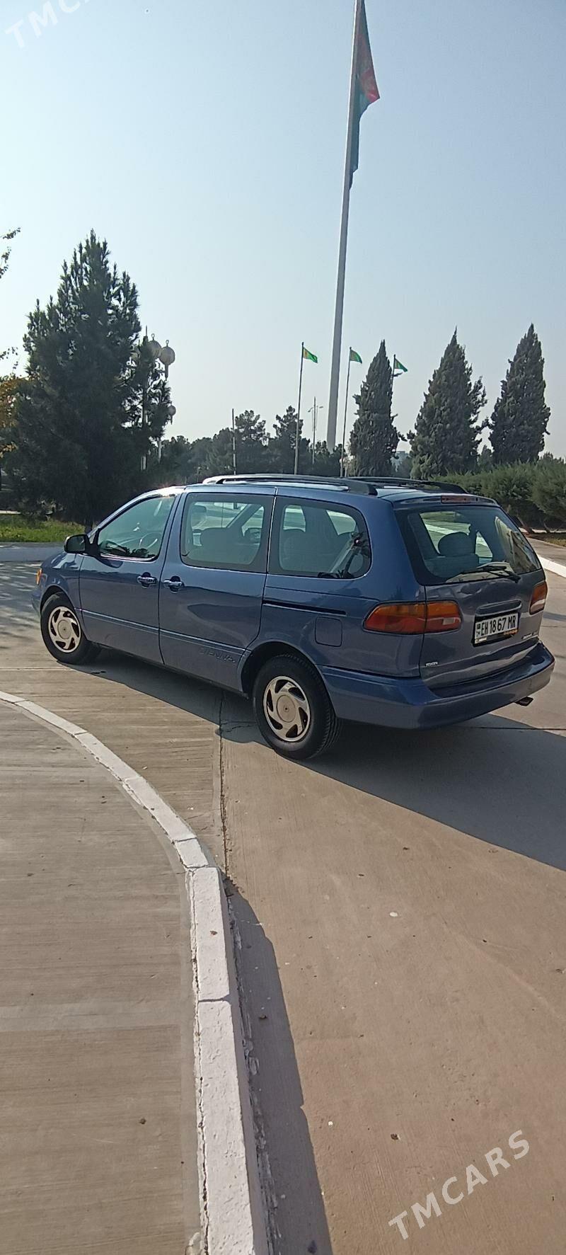 Toyota Sienna 2002 - 146 000 TMT - Мары - img 8