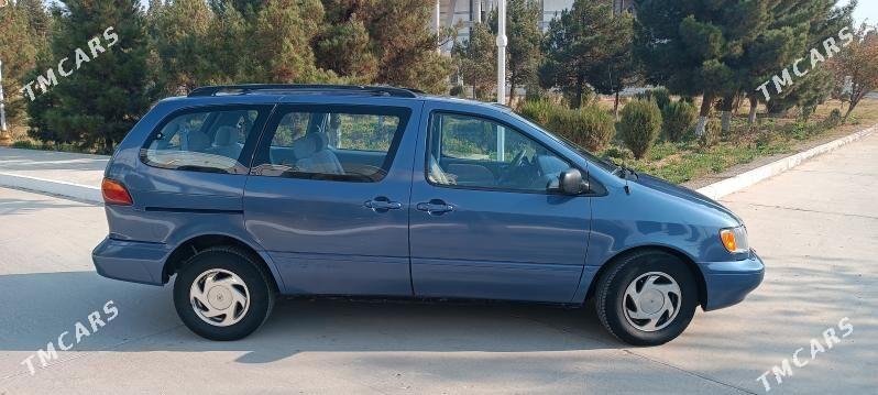 Toyota Sienna 2002 - 146 000 TMT - Мары - img 7