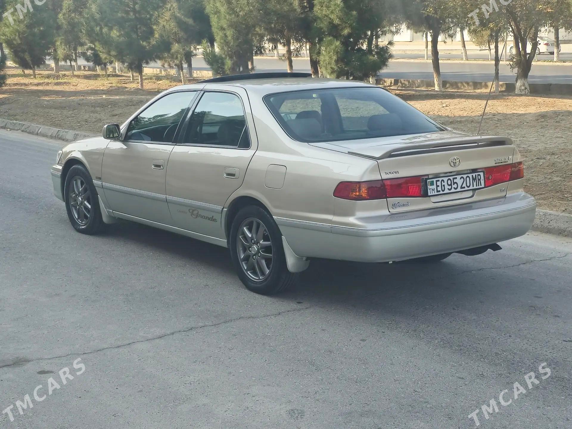 Toyota Camry 2000 - 235 000 TMT - Мары - img 9