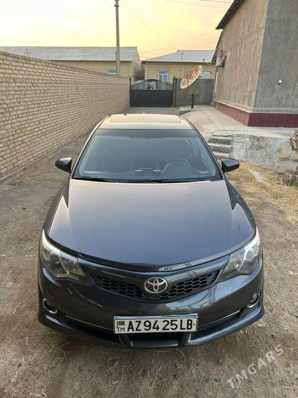 Toyota Camry 2012 - 280 000 TMT - Сейди - img 2