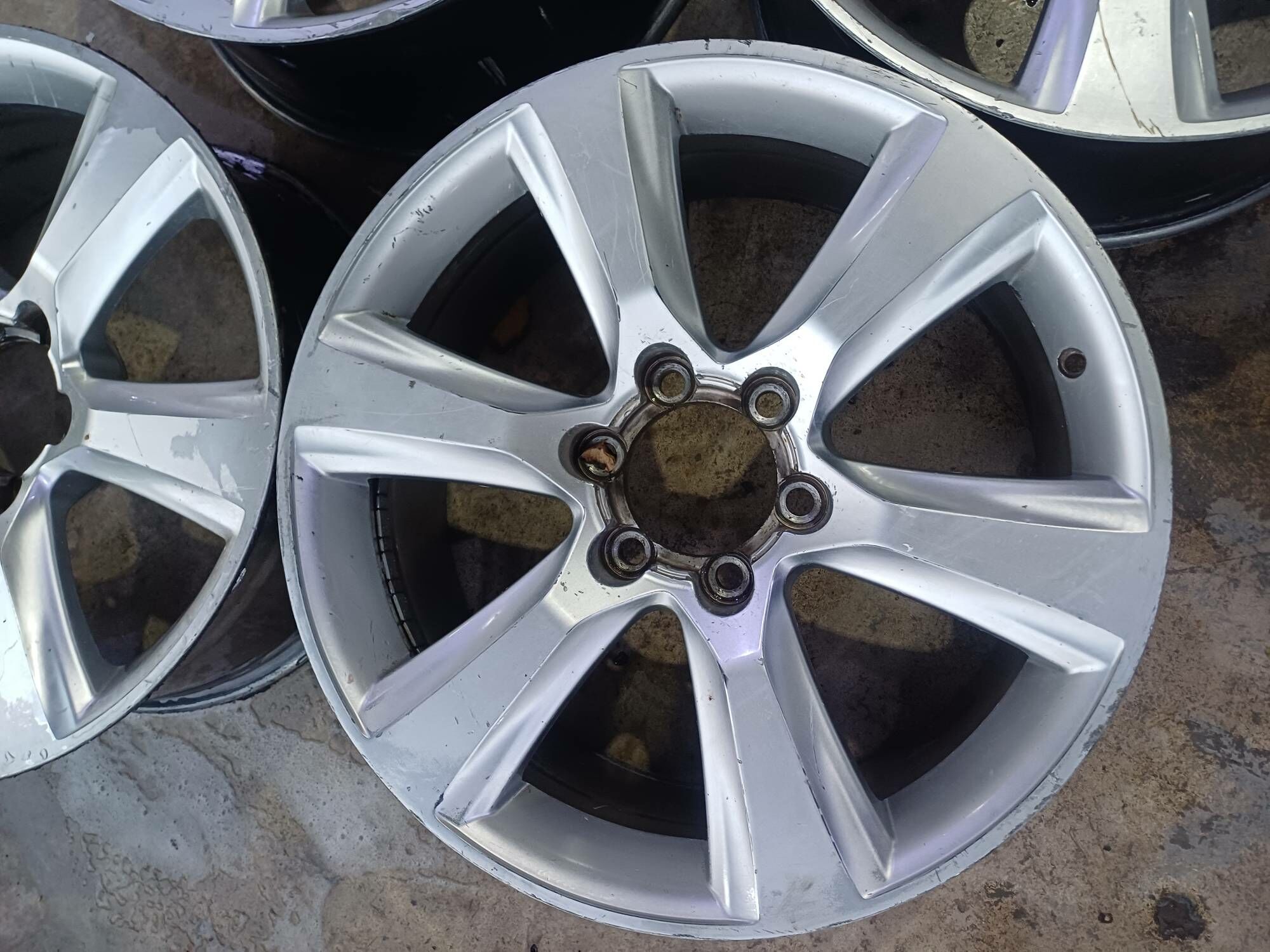 PRADA Diska 4 500 TMT - Ашхабад - img 2