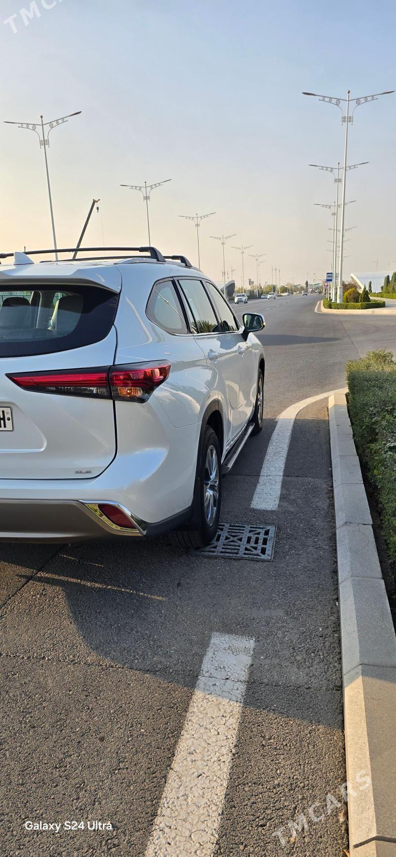 Toyota Highlander 2021 - 510 000 TMT - "Алтын Асыр" Гундогар базары ( Толкучка) - img 4