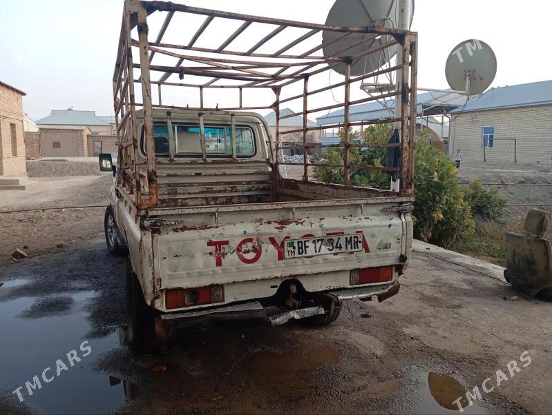 Toyota Hilux 2000 - 120 000 TMT - Сакарчага - img 5