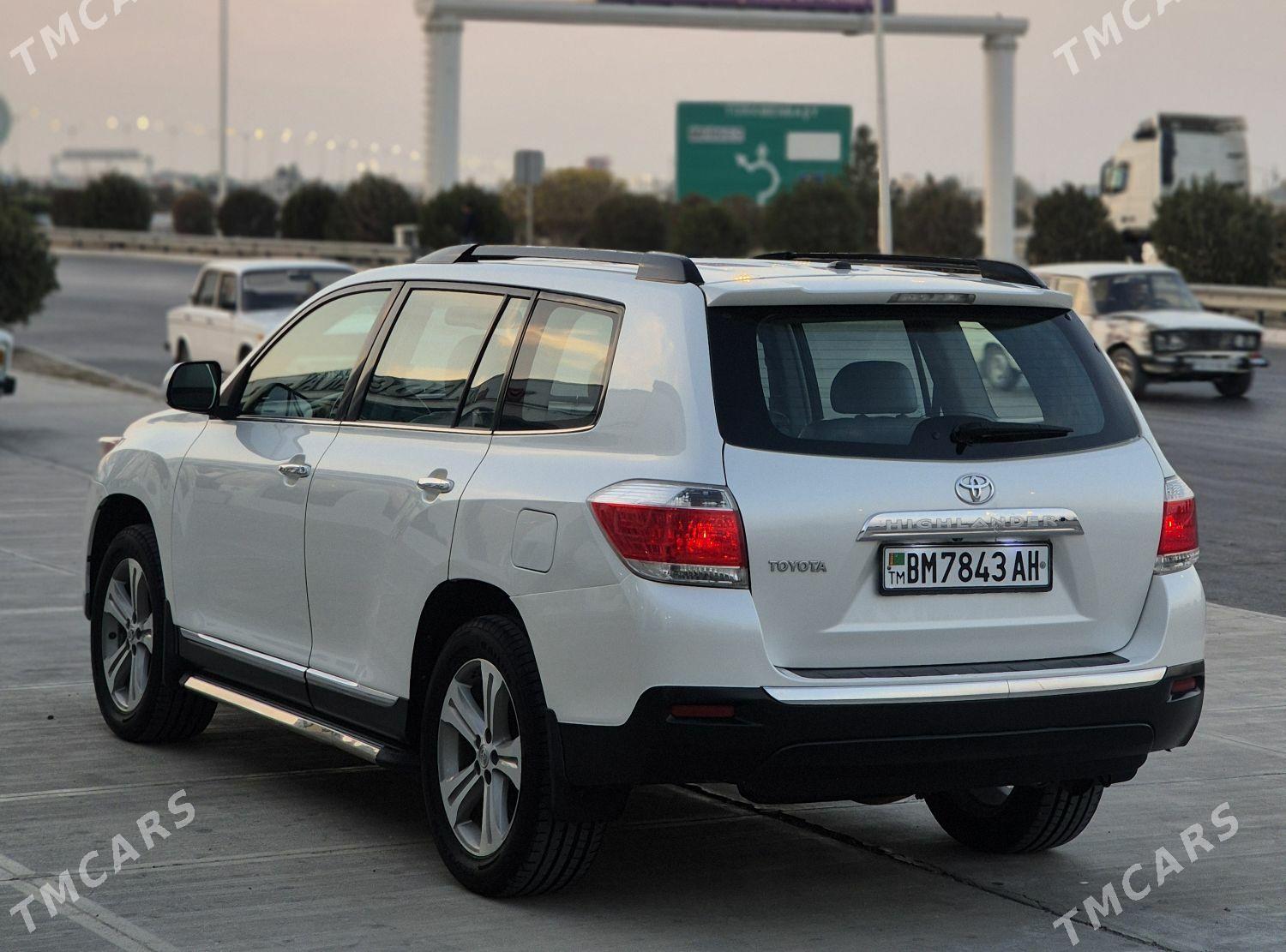 Toyota Highlander 2012 - 325 000 TMT - Ашхабад - img 4