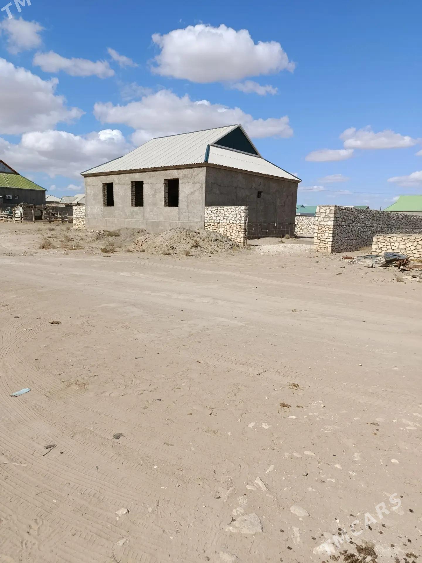 Akdaşda jaý - Туркменбаши - img 3