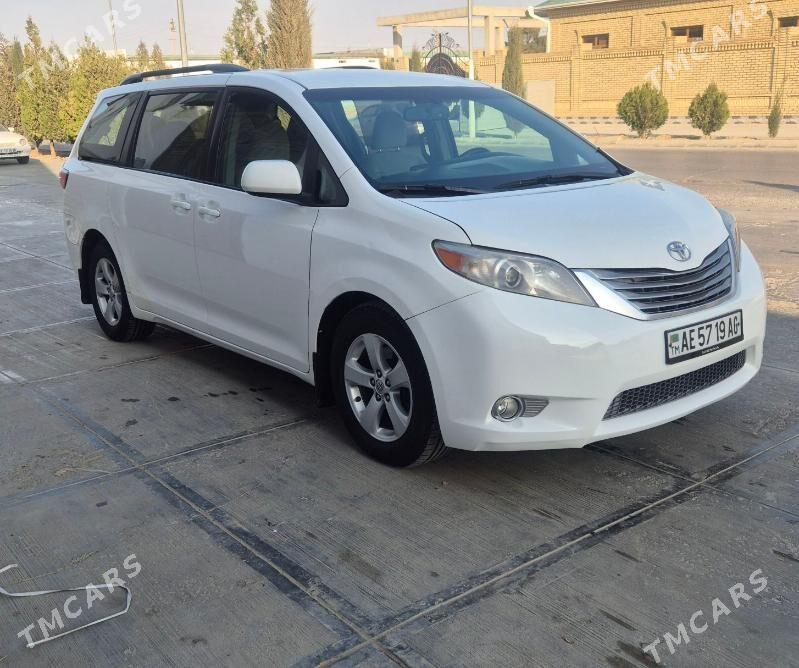 Toyota Sienna 2015 - 349 000 TMT - Aşgabat - img 4