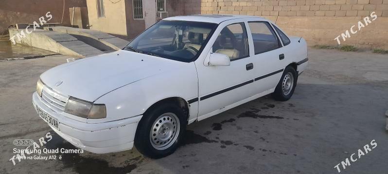 Opel Vectra 1990 - 22 000 TMT - Теджен - img 6