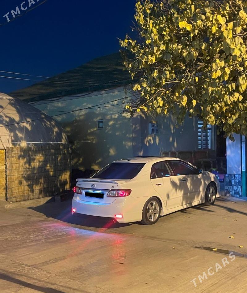 Toyota Corolla 2013 - 250 000 TMT - Ашхабад - img 8