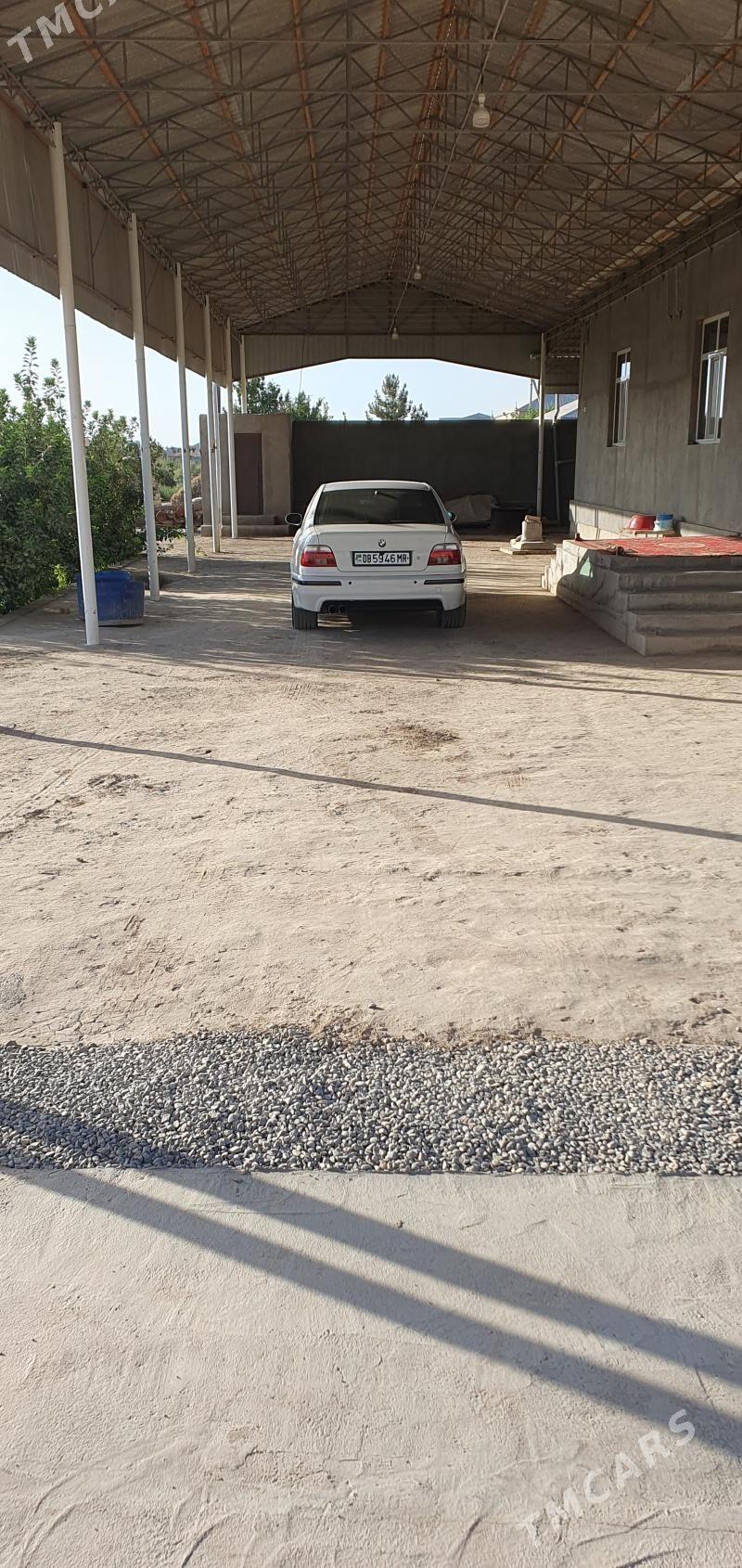 BMW E39 2000 - 125 000 TMT - Векильбазар - img 7