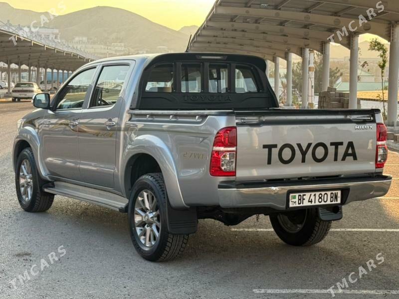 Toyota Hilux 2015 - 435 000 TMT - Туркменбаши - img 5