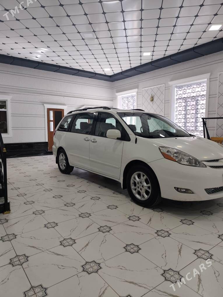 Toyota Sienna 2007 - 240 000 TMT - Туркменабат - img 8