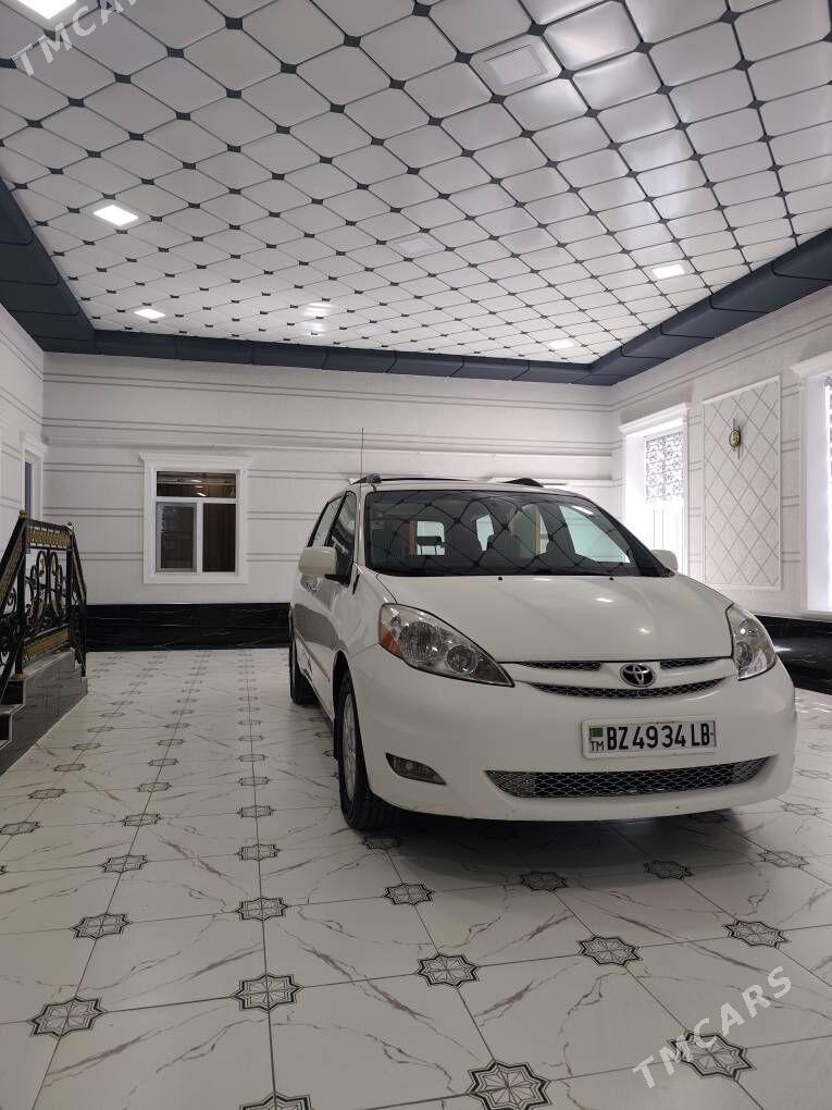 Toyota Sienna 2007 - 240 000 TMT - Туркменабат - img 2