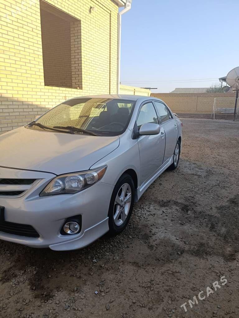 Toyota Corolla 2013 - 167 000 TMT - Мары - img 1