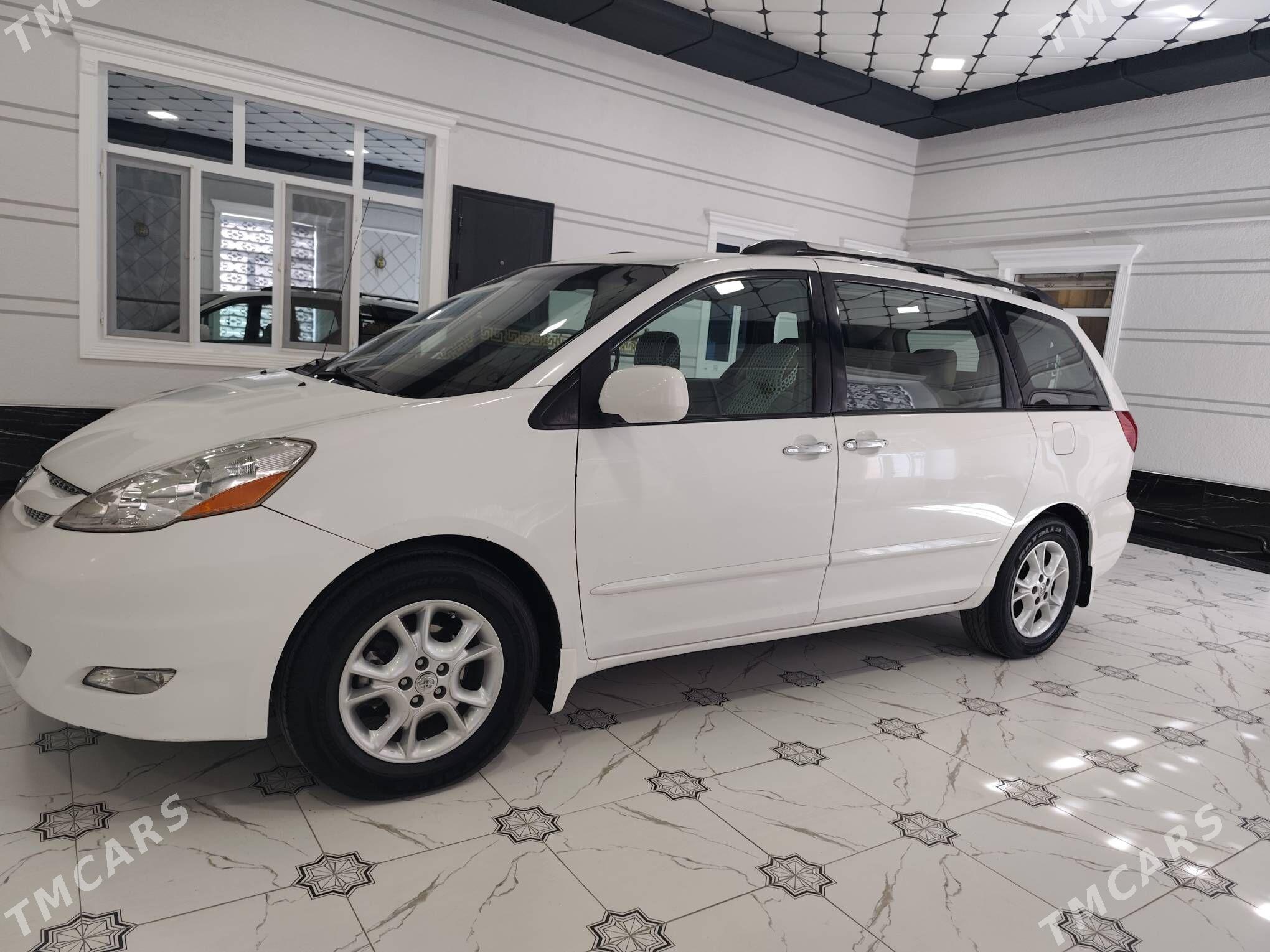 Toyota Sienna 2007 - 240 000 TMT - Туркменабат - img 9