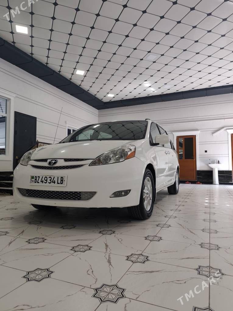 Toyota Sienna 2007 - 240 000 TMT - Туркменабат - img 1