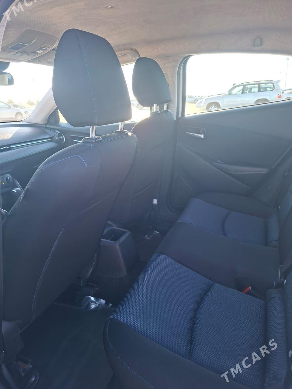 Toyota Yaris iA 2017 - 170 000 TMT - "Алтын Асыр" Гундогар базары ( Толкучка) - img 7