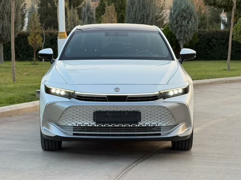 Toyota Crown 2023 - 730 000 TMT - Aşgabat - img 1