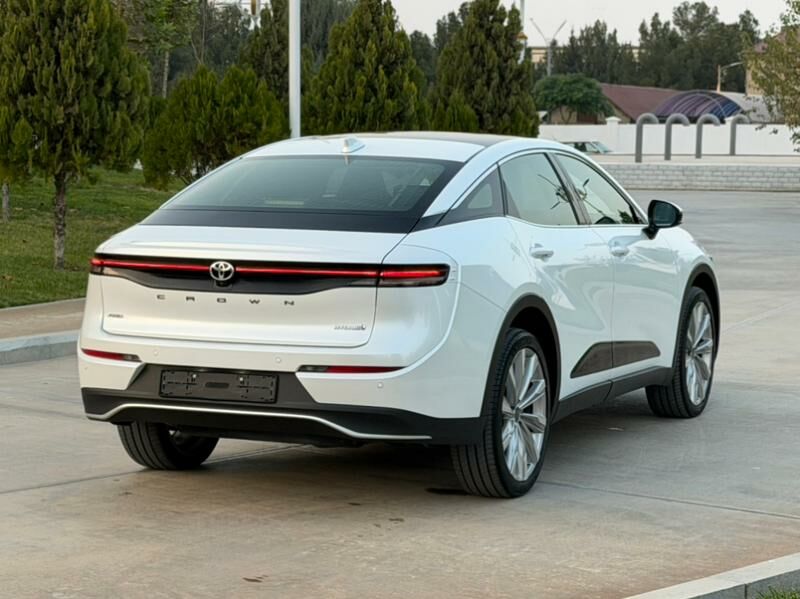 Toyota Crown 2023 - 730 000 TMT - Aşgabat - img 7