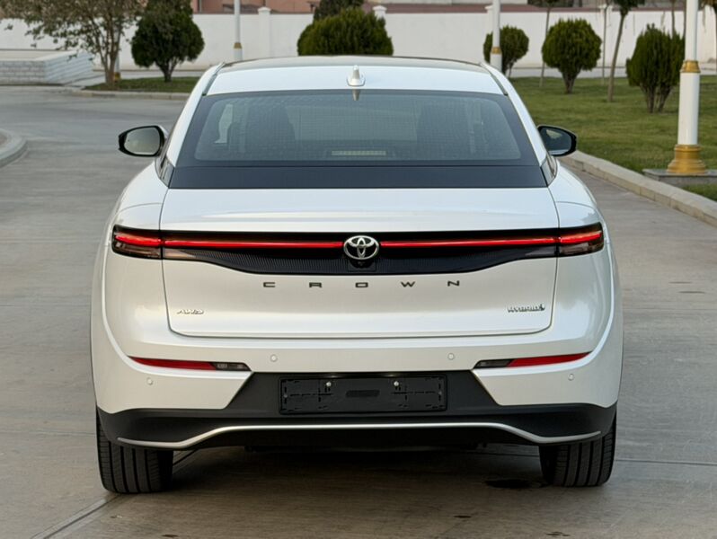 Toyota Crown 2023 - 730 000 TMT - Aşgabat - img 6