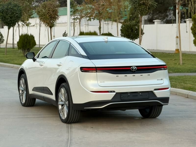 Toyota Crown 2023 - 730 000 TMT - Aşgabat - img 5