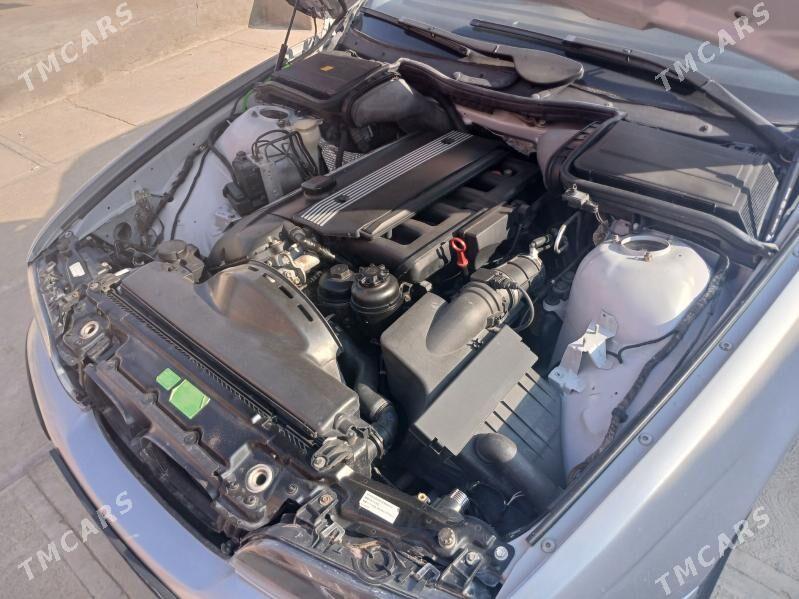 BMW 525 2000 - 130 000 TMT - Гумдаг - img 4
