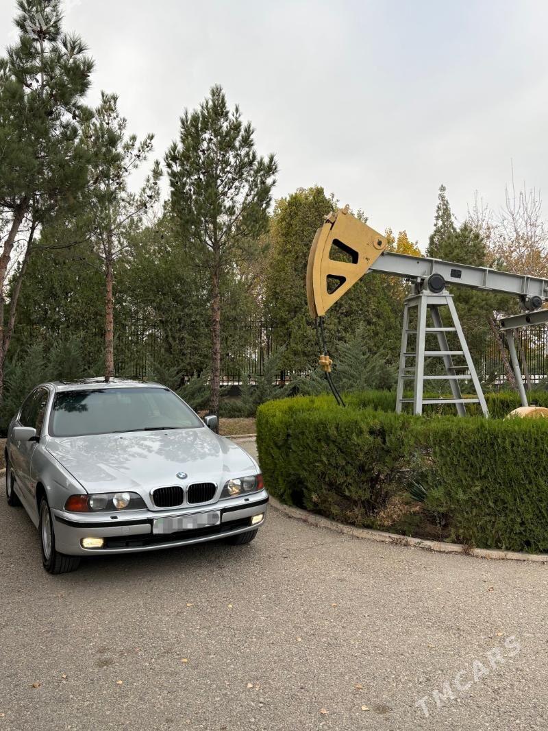 BMW E39 1999 - 100 000 TMT - Балканабат - img 5