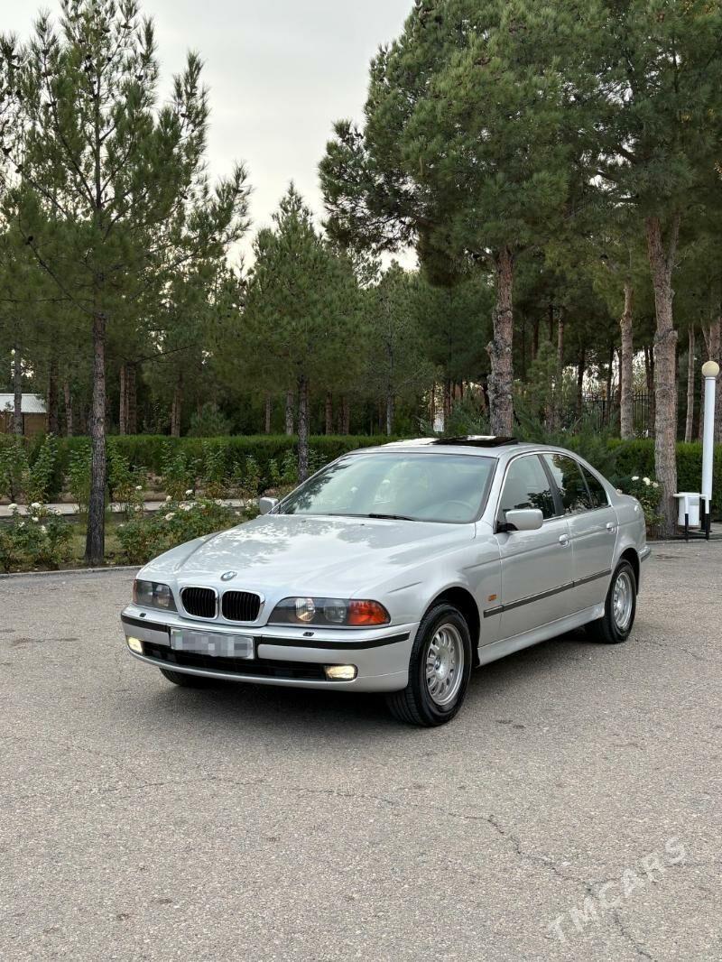 BMW E39 1999 - 100 000 TMT - Балканабат - img 2