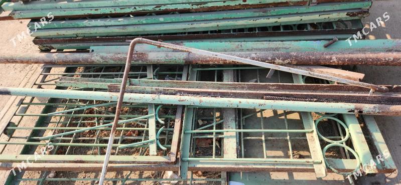 Demirler, ýarym fermalar. - Гёкдепе - img 1