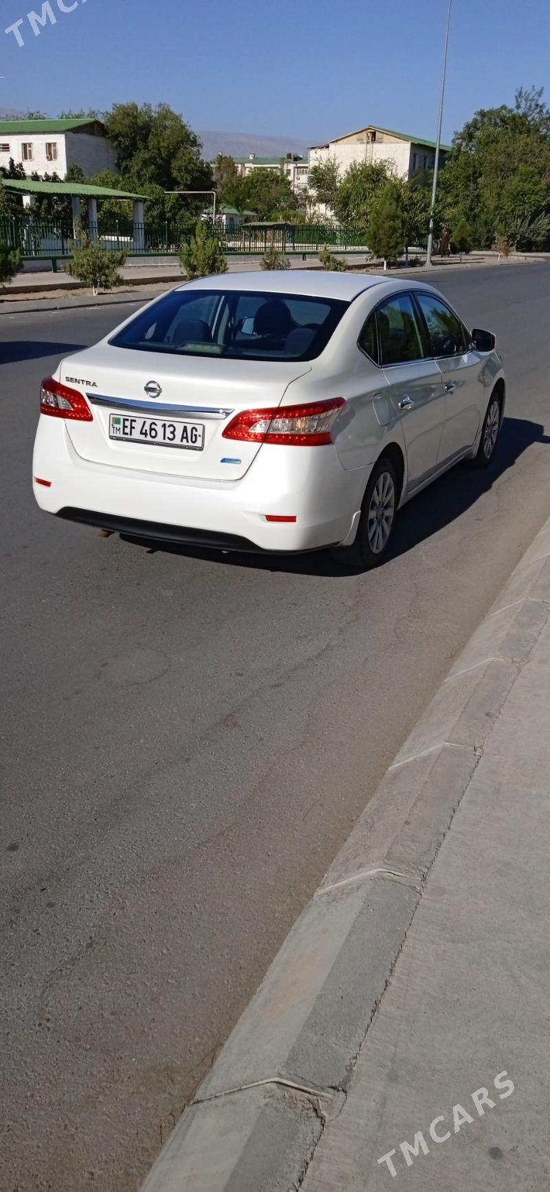 Nissan Sentra 2013 - 125 000 TMT - Garadamak Şor - img 2