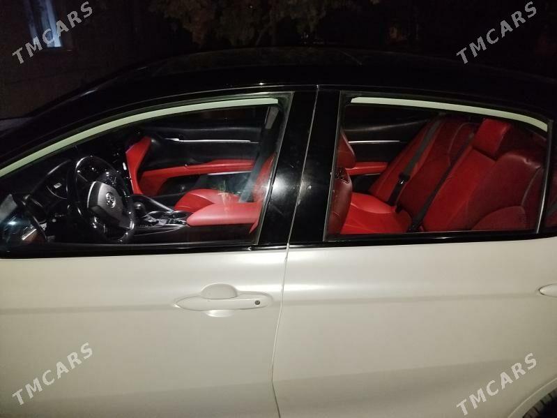 Toyota Camry 2021 - 400 000 TMT - Dänew - img 4