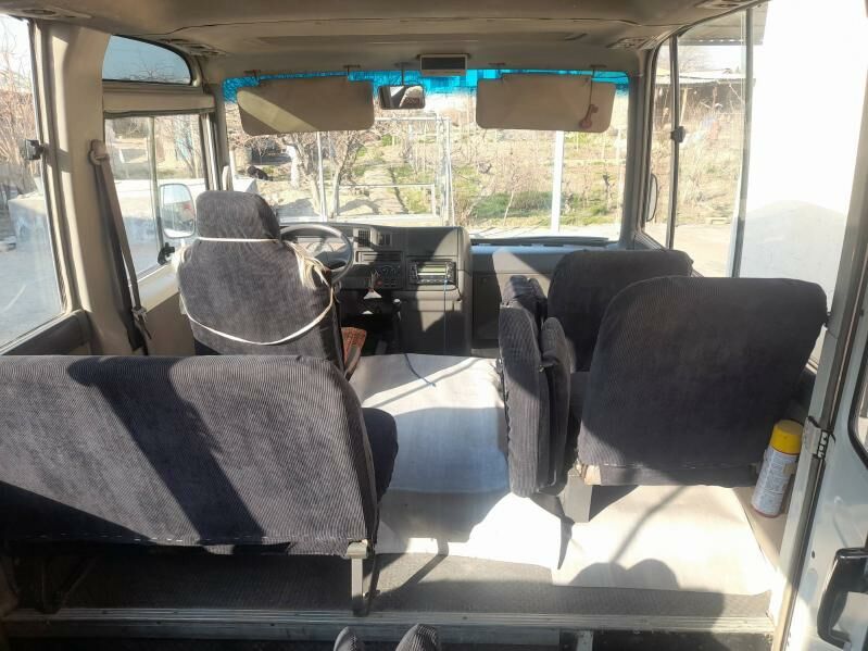 Nissan Civilian 2003 - 280 000 TMT - Ак-Бугдайский этрап - img 4