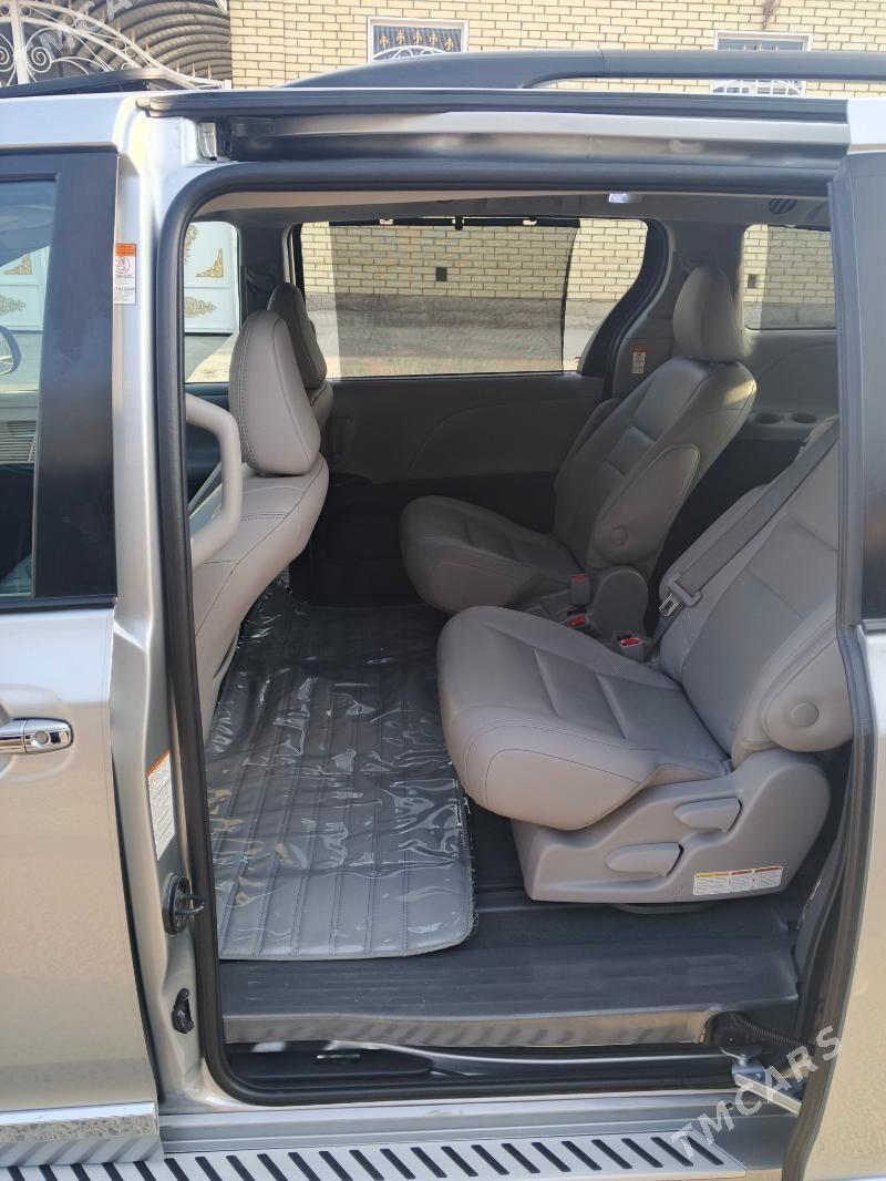 Toyota Sienna 2020 - 500 000 TMT - Мары - img 5